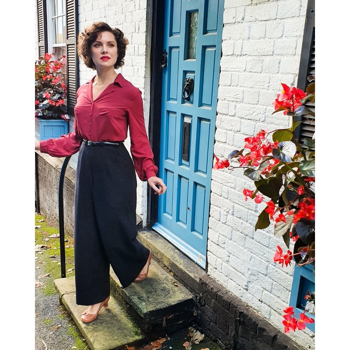 Vintage Inspired High Waisted Wide Leg Trousers in Teal - 1930s & 40s style